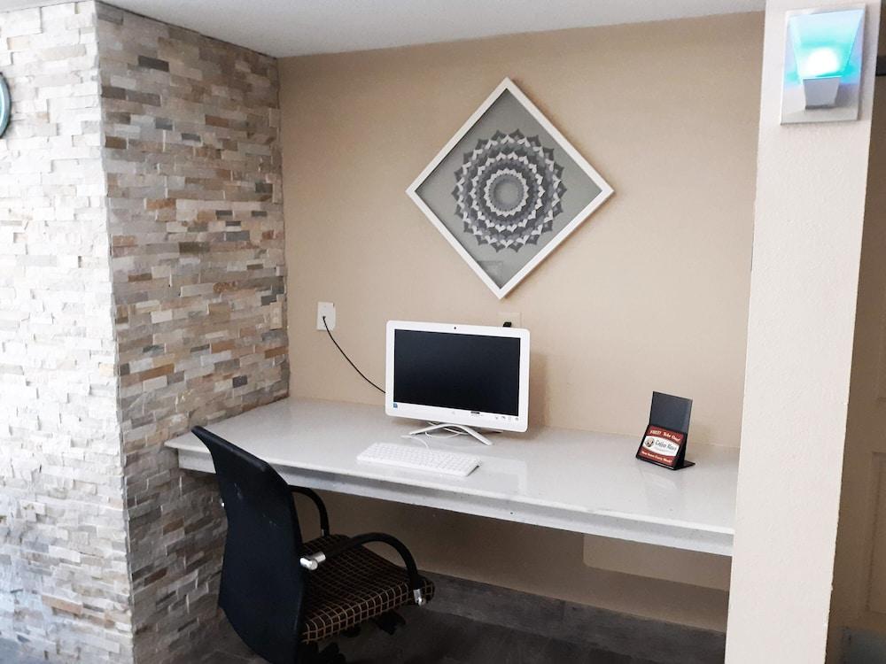 Econo Lodge Forest City Ngoại thất bức ảnh